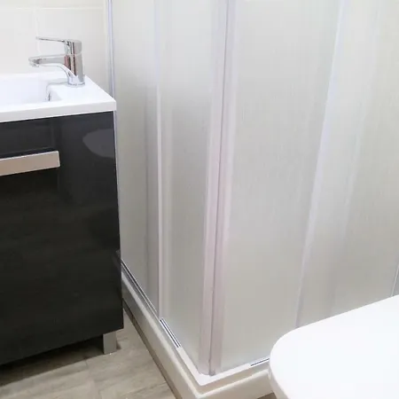 Port Beach Apartment *