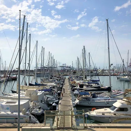 Port Beach Apartman *